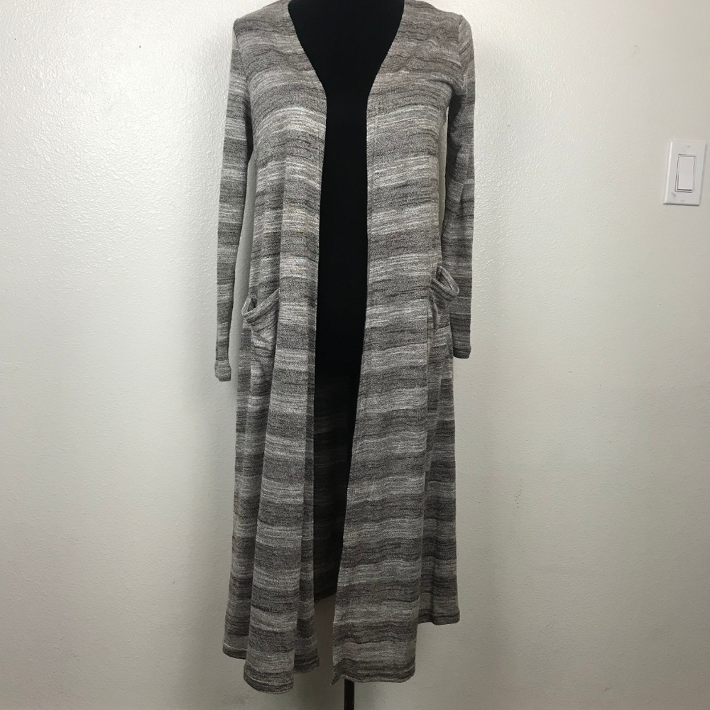 LuLaRoe Sarah Soft Beautiful Striped Duster - Picture 1 of 7